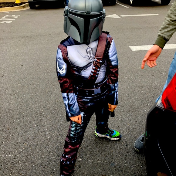 Mandalorian costume - Picture 1 of 5